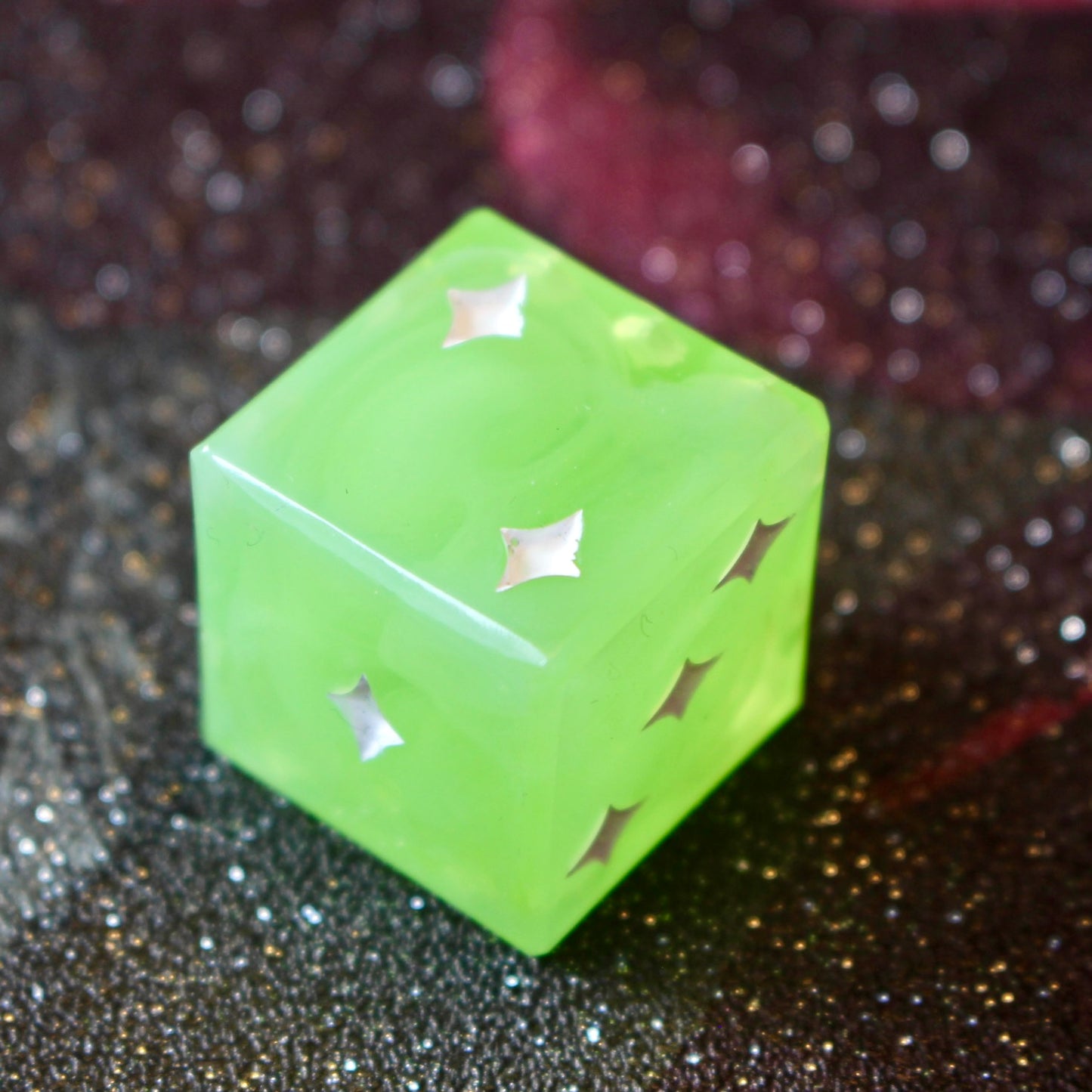 Ectoplasm Oversized Pip D6