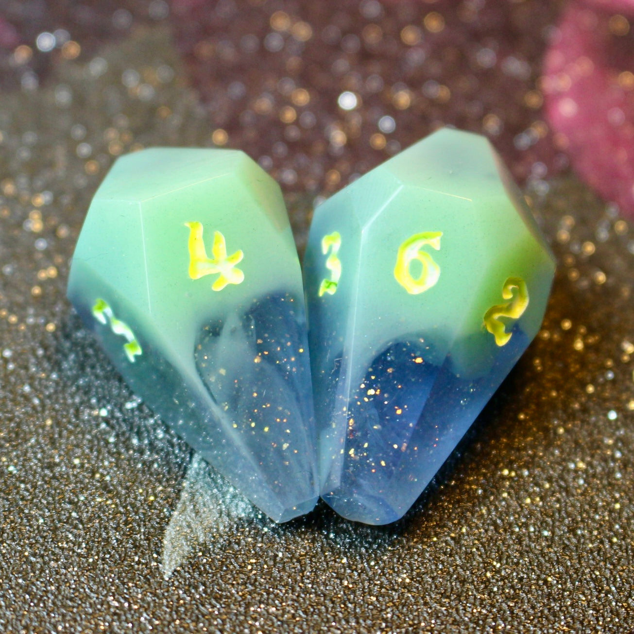 Glowing in the Mists- Coffin 8 Piece Dice Set