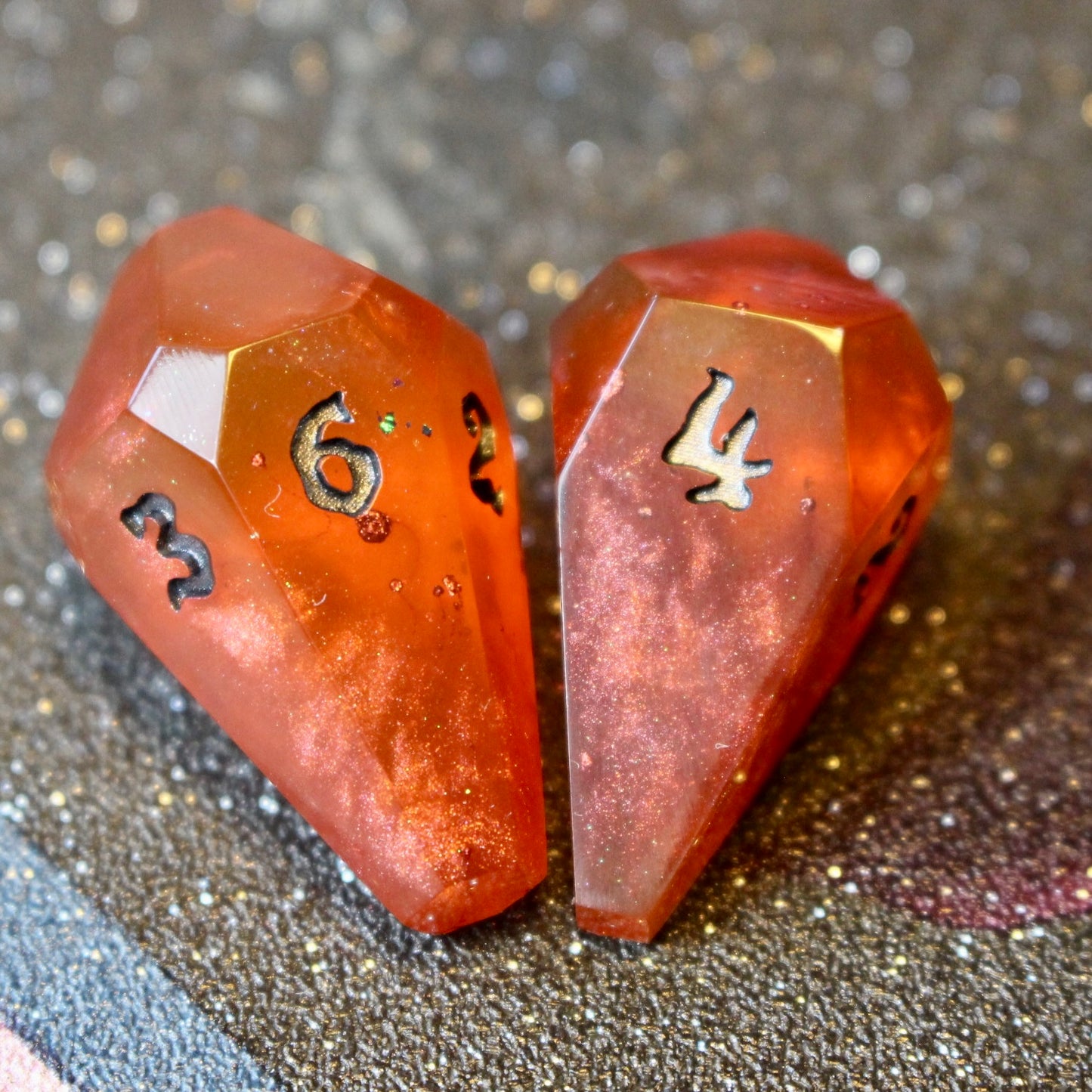 Molten Hells- Coffin 8 Piece Dice Set