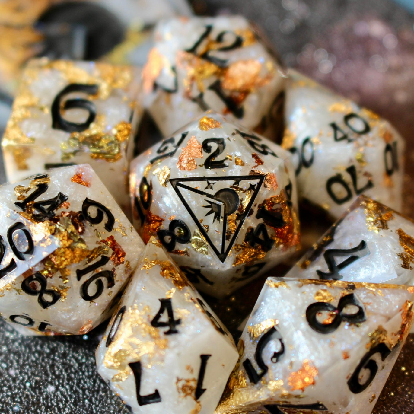 Paladins Grace - 9 Piece Dice Set