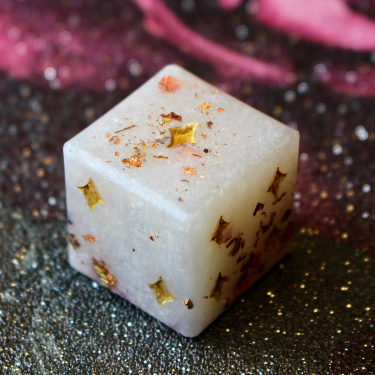 Gilded Snow Oversized Pip D6