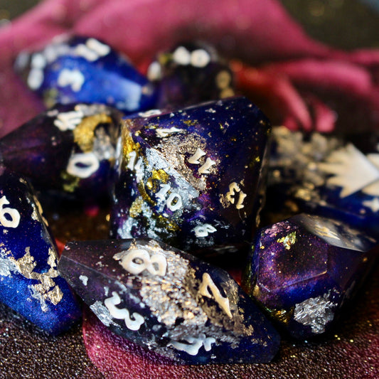 Space Dust- Coffin 8 Piece Dice Set