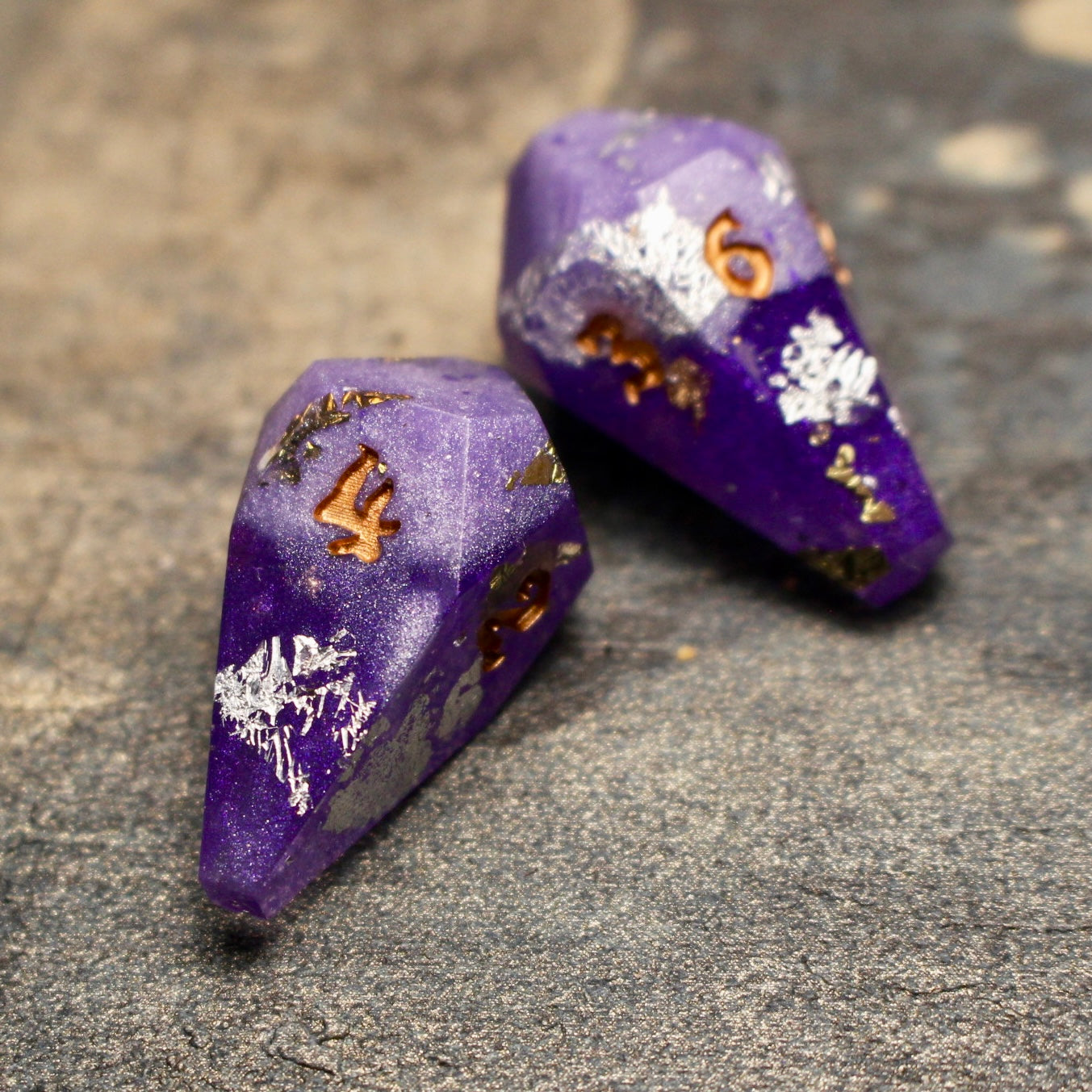 Gilded Lilacs - Coffin 8 Piece Dice Set