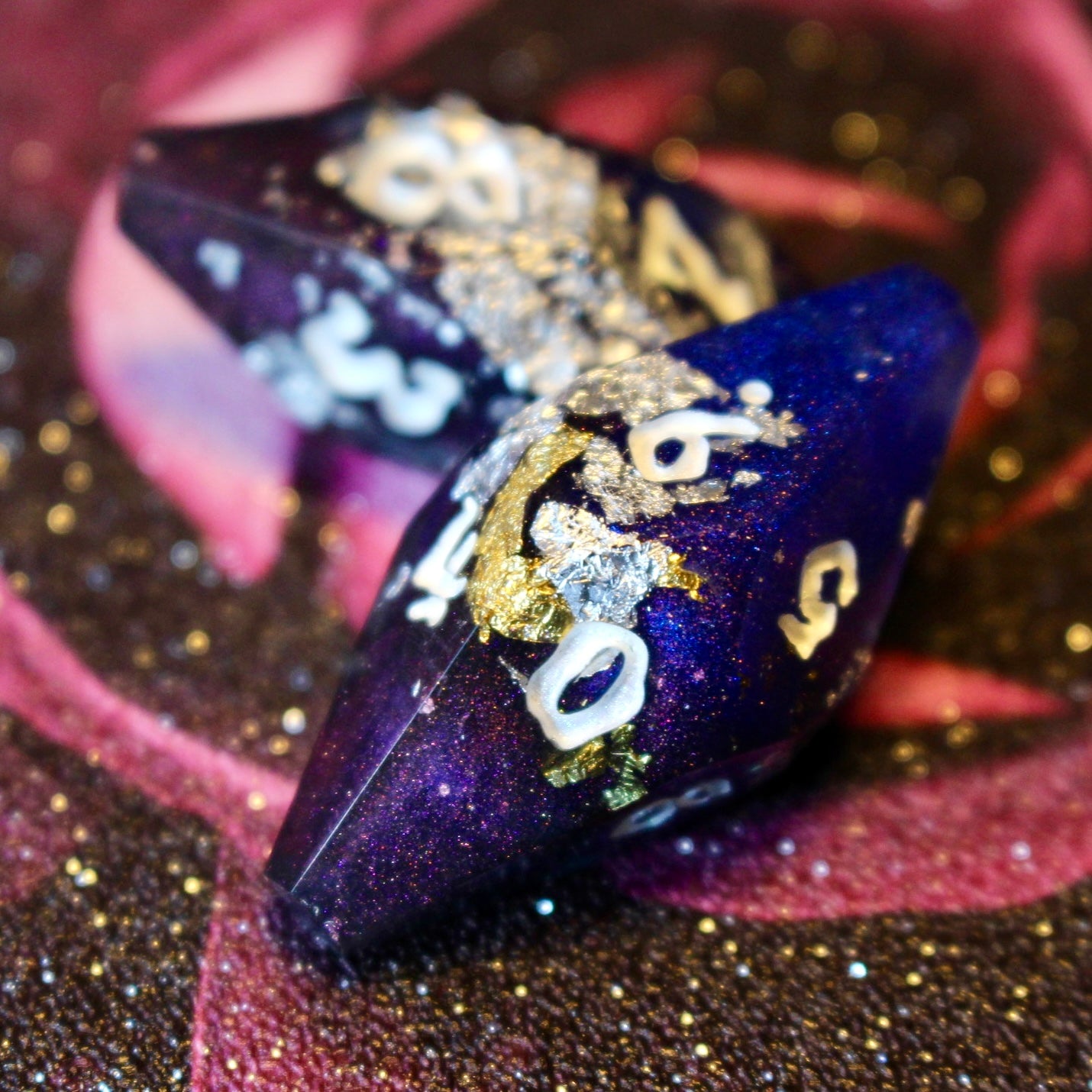 Space Dust- Coffin 8 Piece Dice Set