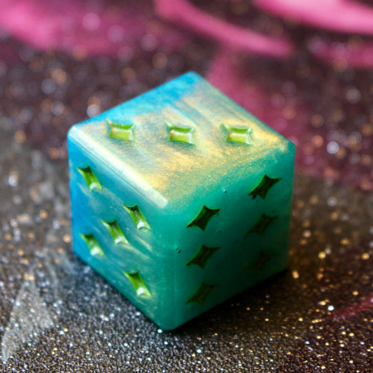 Glowing Waters Oversized Pip D6