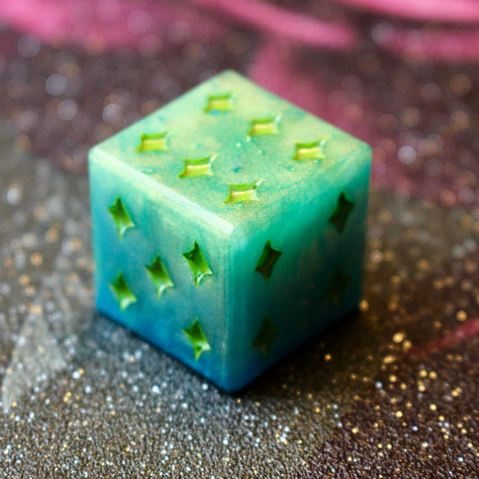 Glowing Waters Oversized Pip D6