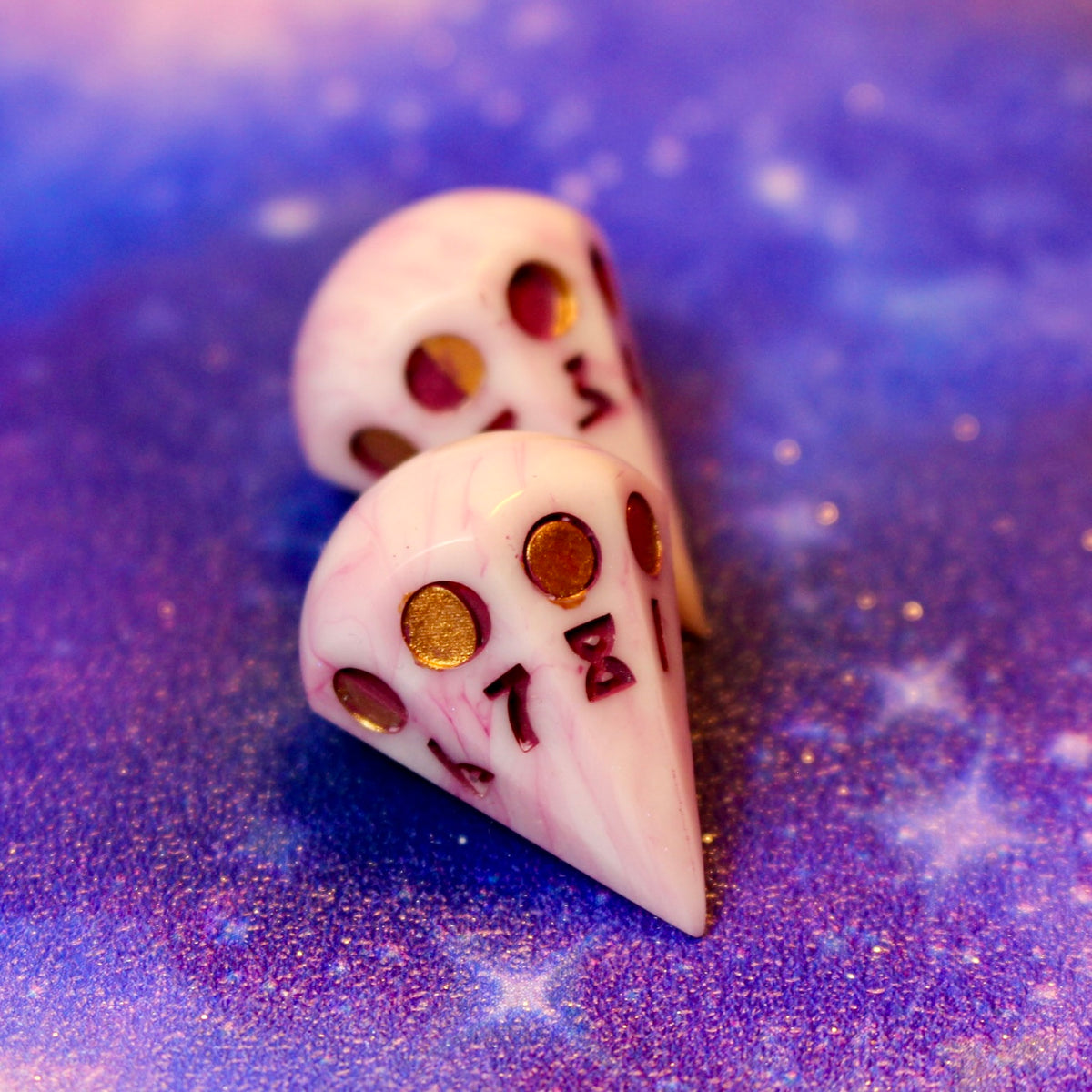 Raspberry Ripple Moon Phase D8 Pair – Dark Sky Dice