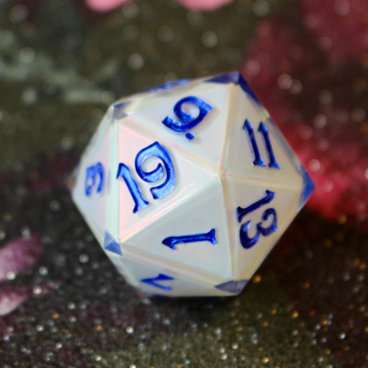 Pearly Geode Logo Oversized 30mm D20