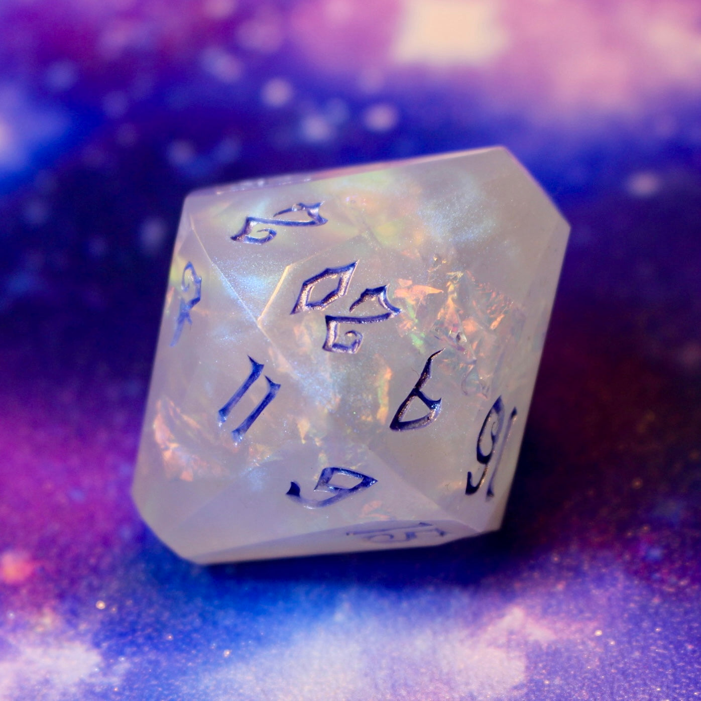 Opalescent Giant Coffin 50mm D20