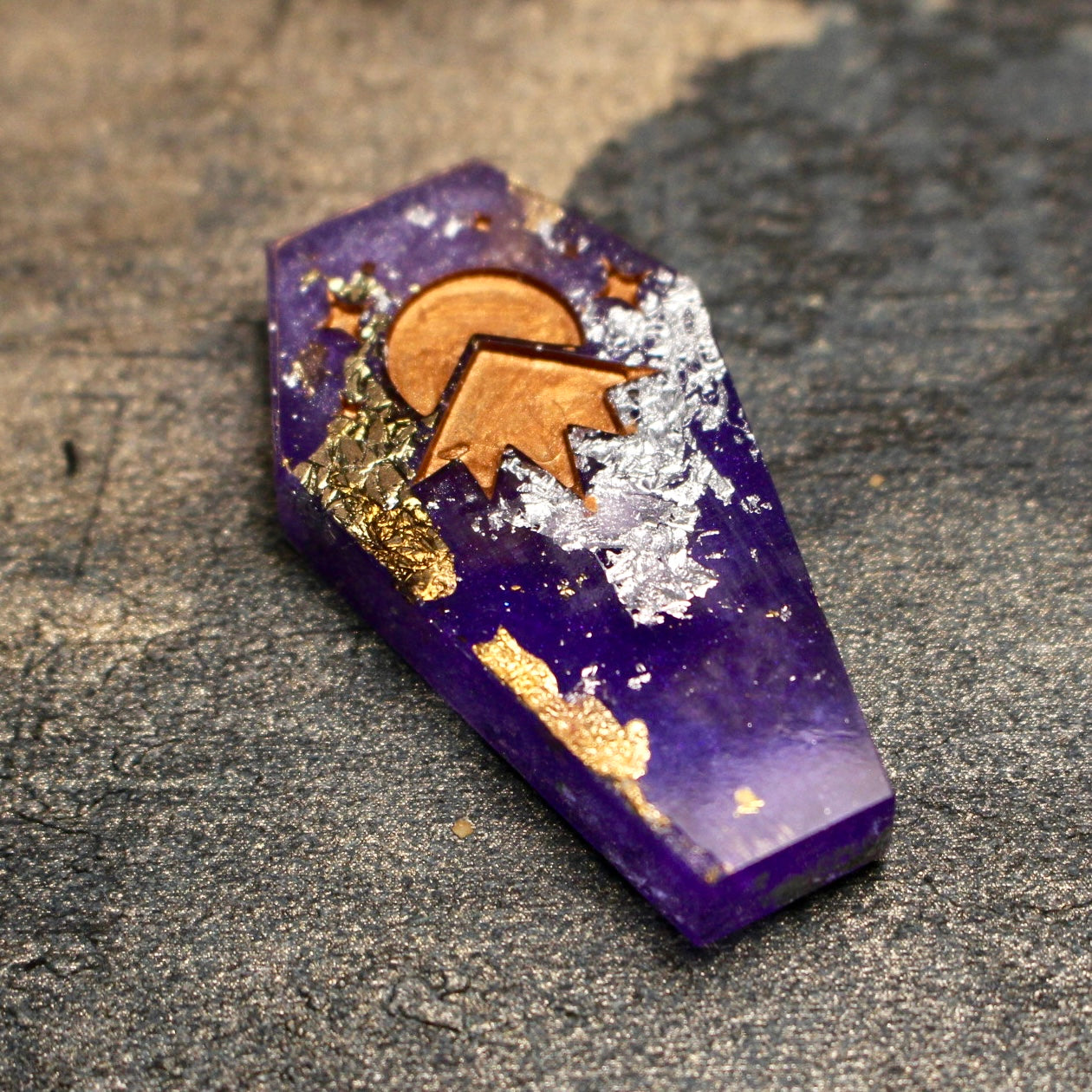 Gilded Lilacs - Coffin 8 Piece Dice Set