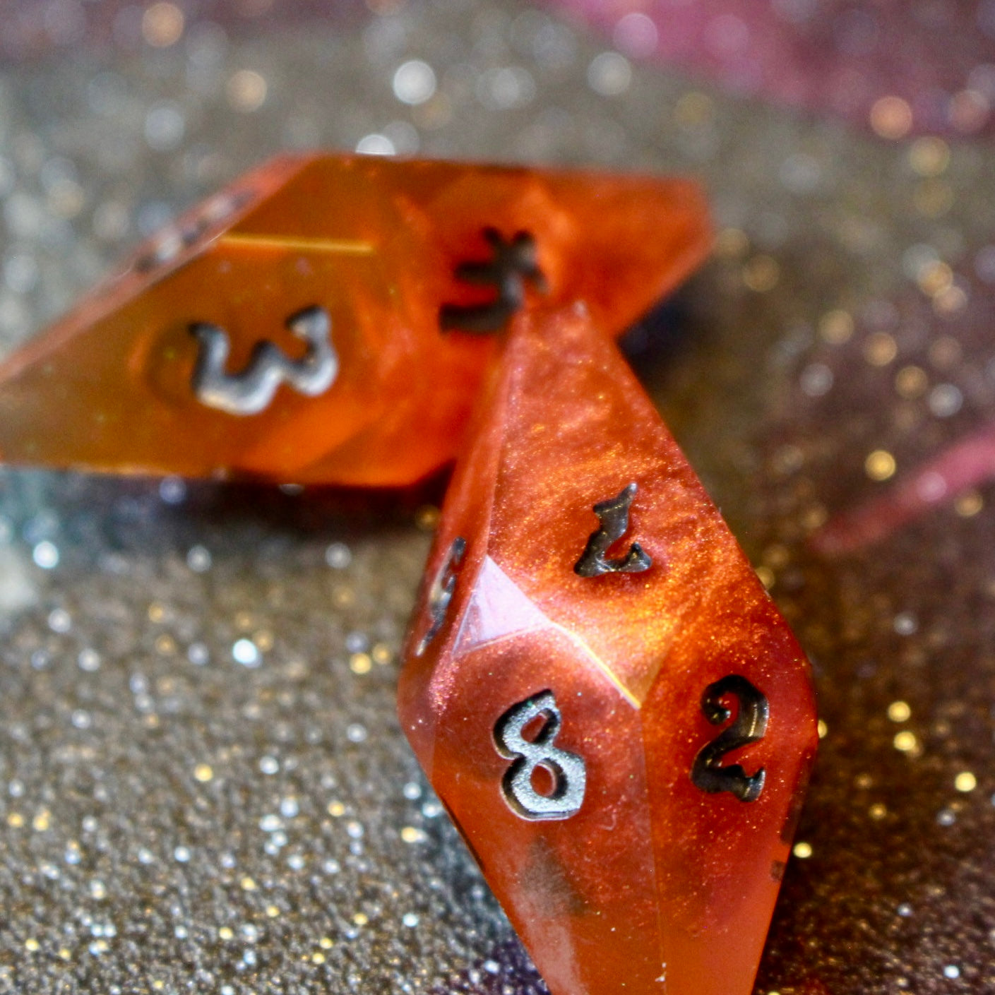 Molten Hells- Coffin 8 Piece Dice Set